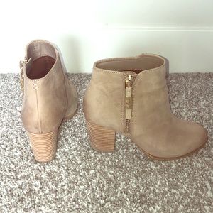 ALDO Mathia Booties Size 7.5